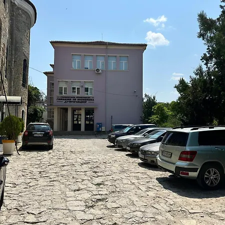 Apartman Tsar Kaloyan Near Tsarevets *
